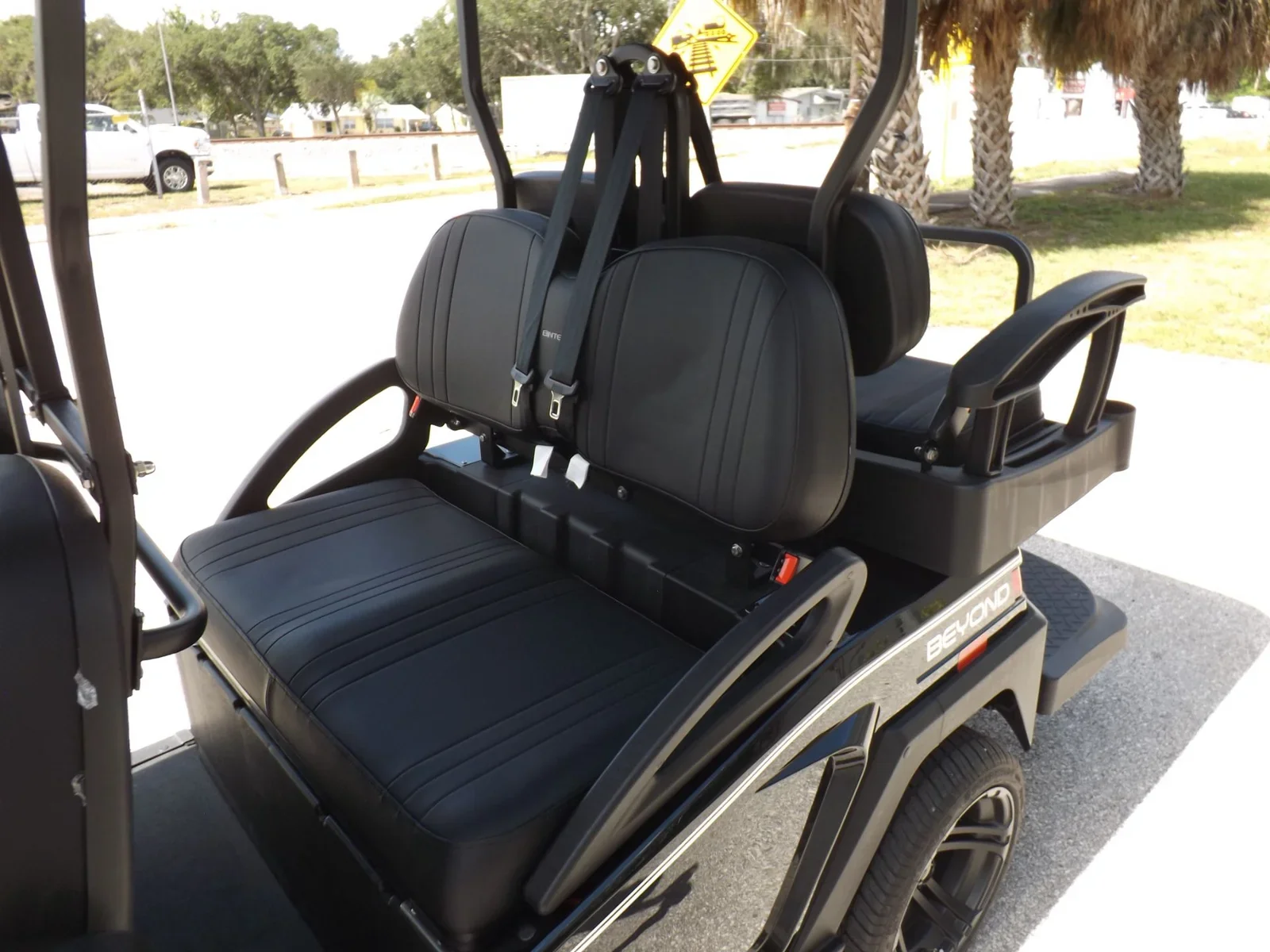 2022 Bintelli Beyond 6P Electric Golf Cart | 6-Passenger Street-Legal LSV with 5kW AC Motor, Touchscreen Infotainment & Aluminum Frame - Image 14