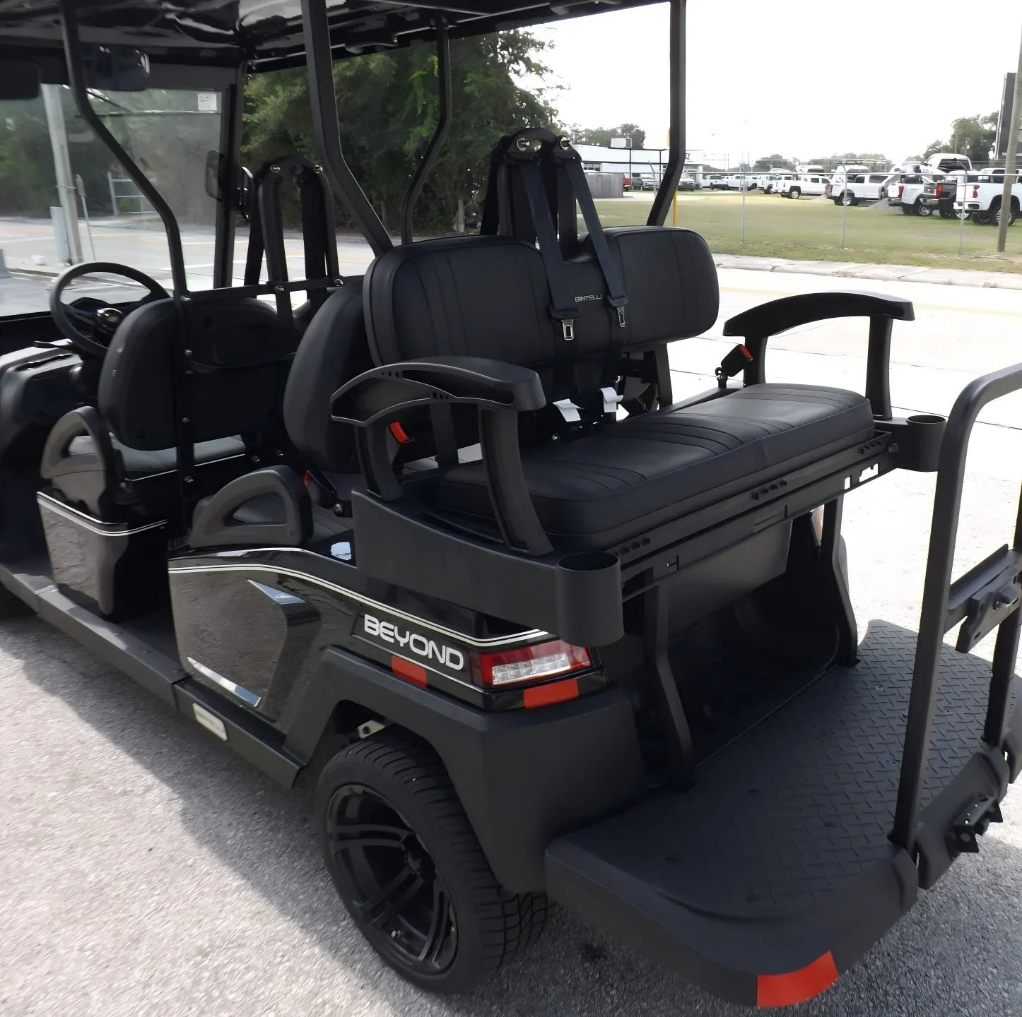 2022 Bintelli Beyond 6P Electric Golf Cart | 6-Passenger Street-Legal LSV with 5kW AC Motor, Touchscreen Infotainment & Aluminum Frame - Image 19