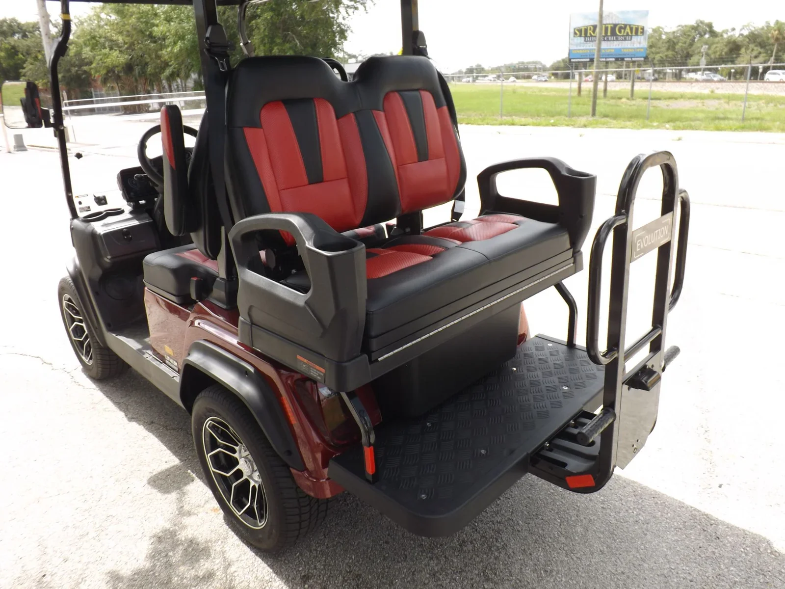 2025 Evolution Classic 4 Plus Electric Golf Cart | 4-Passenger Street-Legal LSV with Lithium Power & Premium Gloss Finish - Image 17