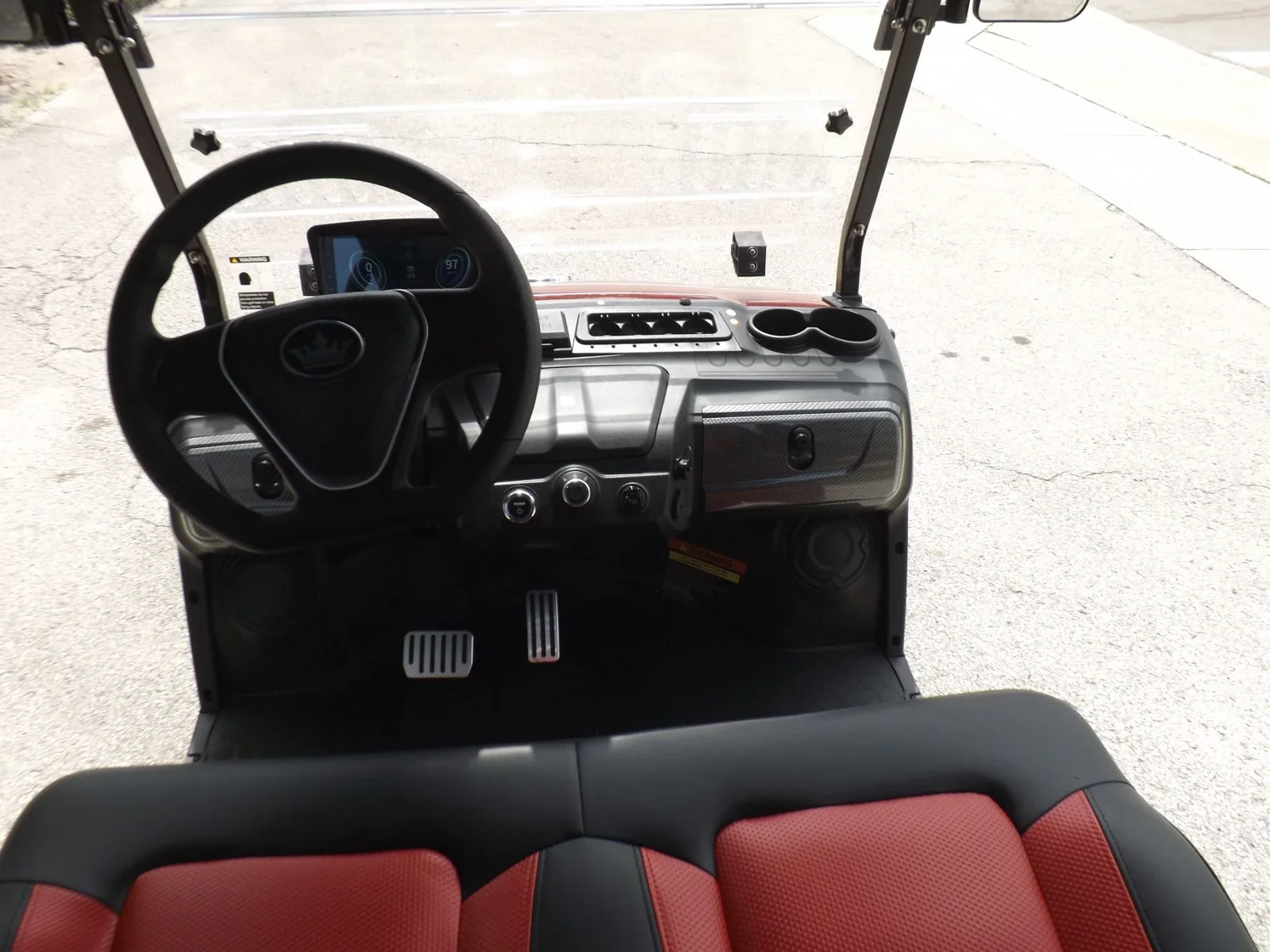 2025 Evolution Classic 4 Plus Electric Golf Cart | 4-Passenger Street-Legal LSV with Lithium Power & Premium Gloss Finish - Image 7