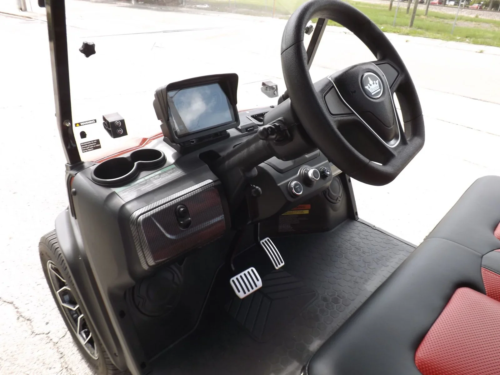2025 Evolution Classic 4 Plus Electric Golf Cart | 4-Passenger Street-Legal LSV with Lithium Power & Premium Gloss Finish - Image 8