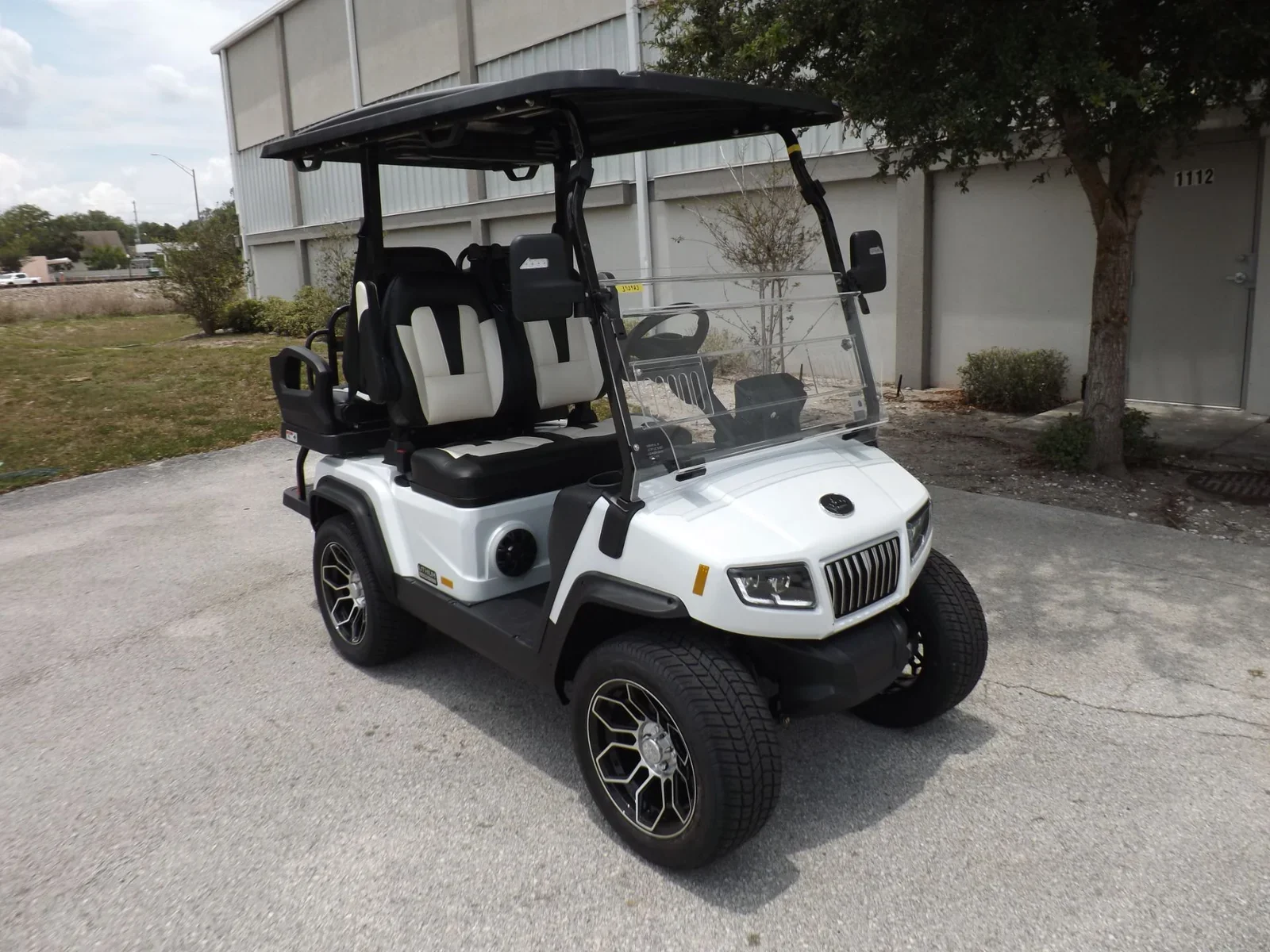 2025 Evolution D5 Ranger 2+2 Plus Electric Golf Cart | 4-Passenger Convertible LSV with Lithium Power, Rear Flip Seat & Touchscreen Display - Image 21