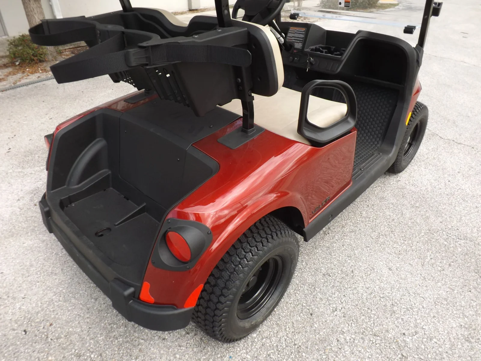 2026 E-Z-GO RXV 2 Valor S EX1 Sport Electric Golf Cart | 2-Passenger Course & Neighborhood LSV with Elite AC Power - Image 11