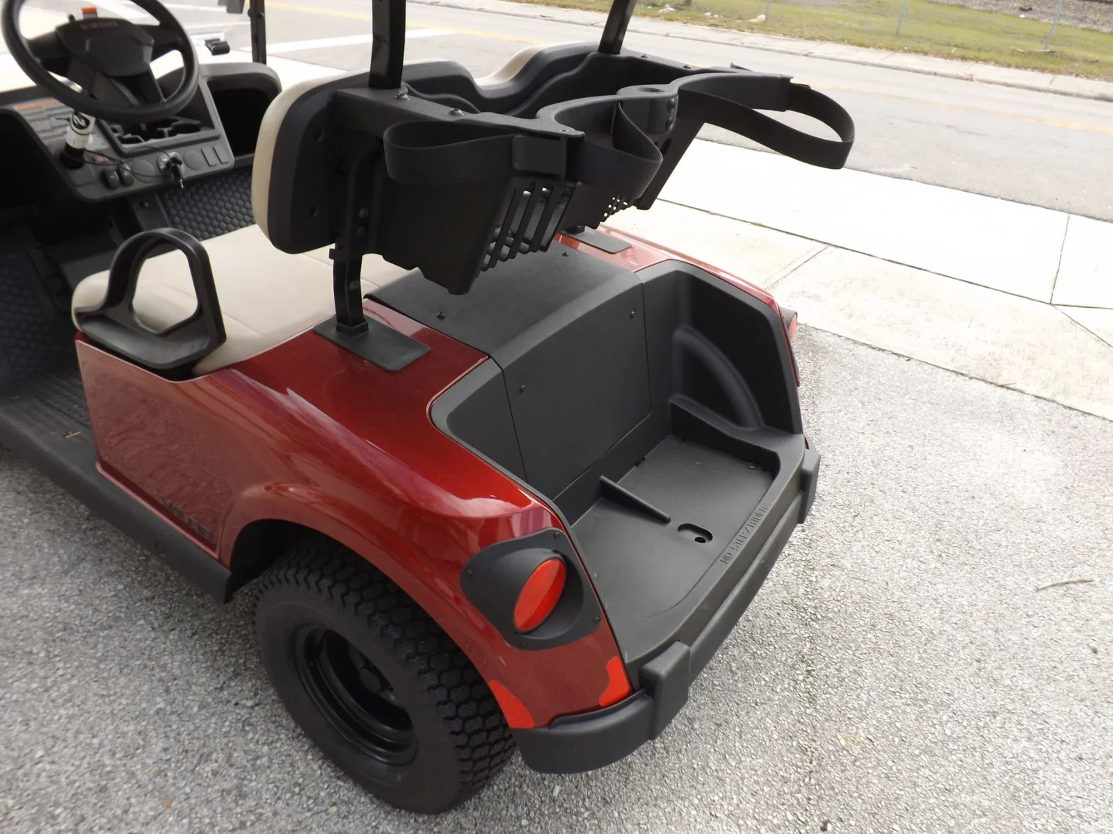 2026 E-Z-GO RXV 2 Valor S EX1 Sport Electric Golf Cart | 2-Passenger Course & Neighborhood LSV with Elite AC Power - Image 18