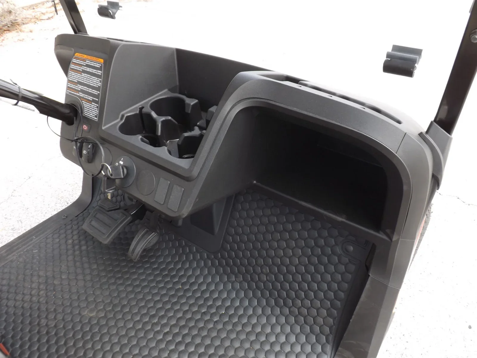 2026 E-Z-GO RXV 2 Valor S EX1 Sport Electric Golf Cart | 2-Passenger Course & Neighborhood LSV with Elite AC Power - Image 7