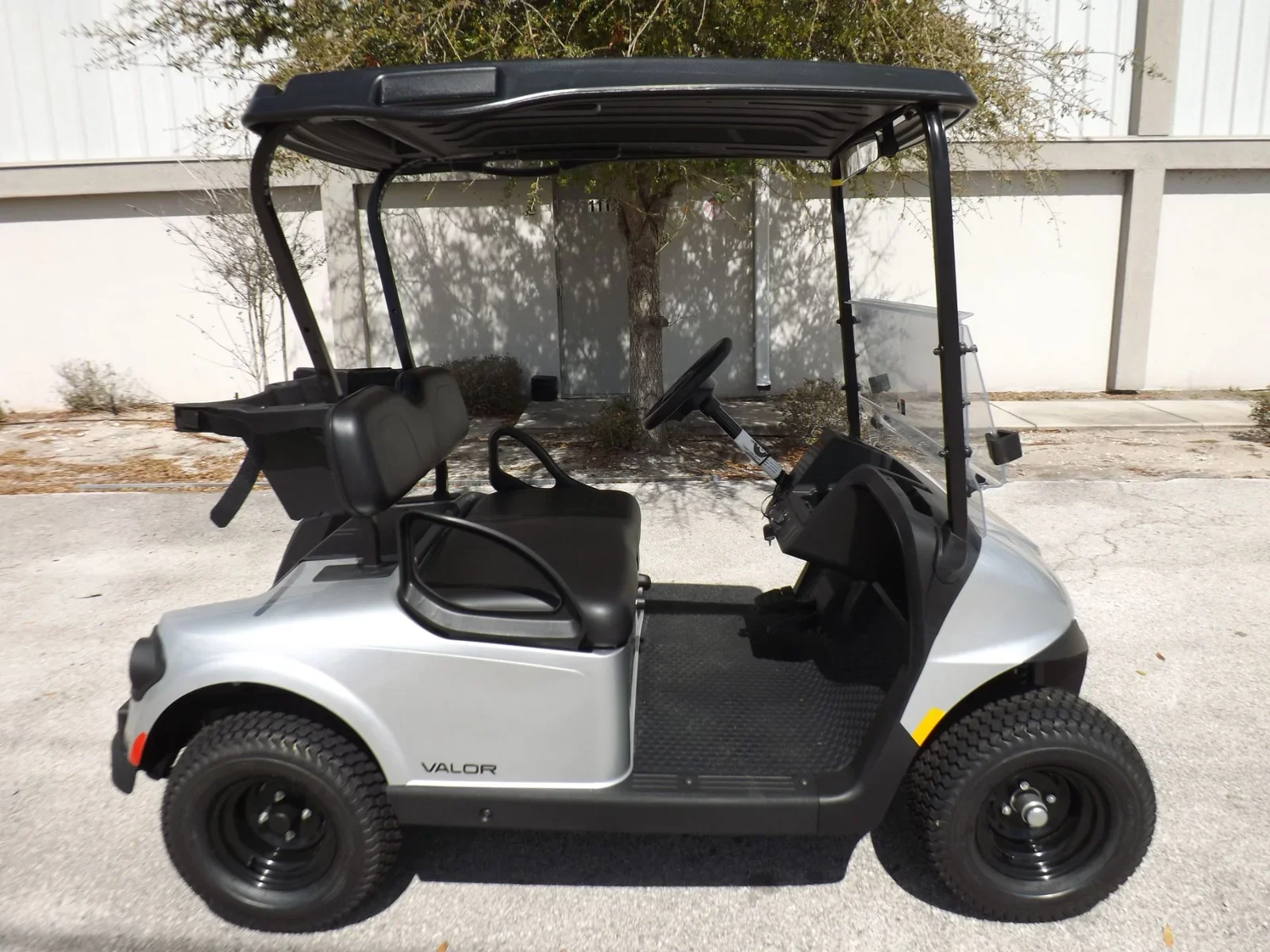 2026 E-Z-GO RXV 2 Valor S EX1 Sport Electric Golf Cart | 2-Passenger Platinum Neighborhood & Course LSV with Elite AC Power - Image 3