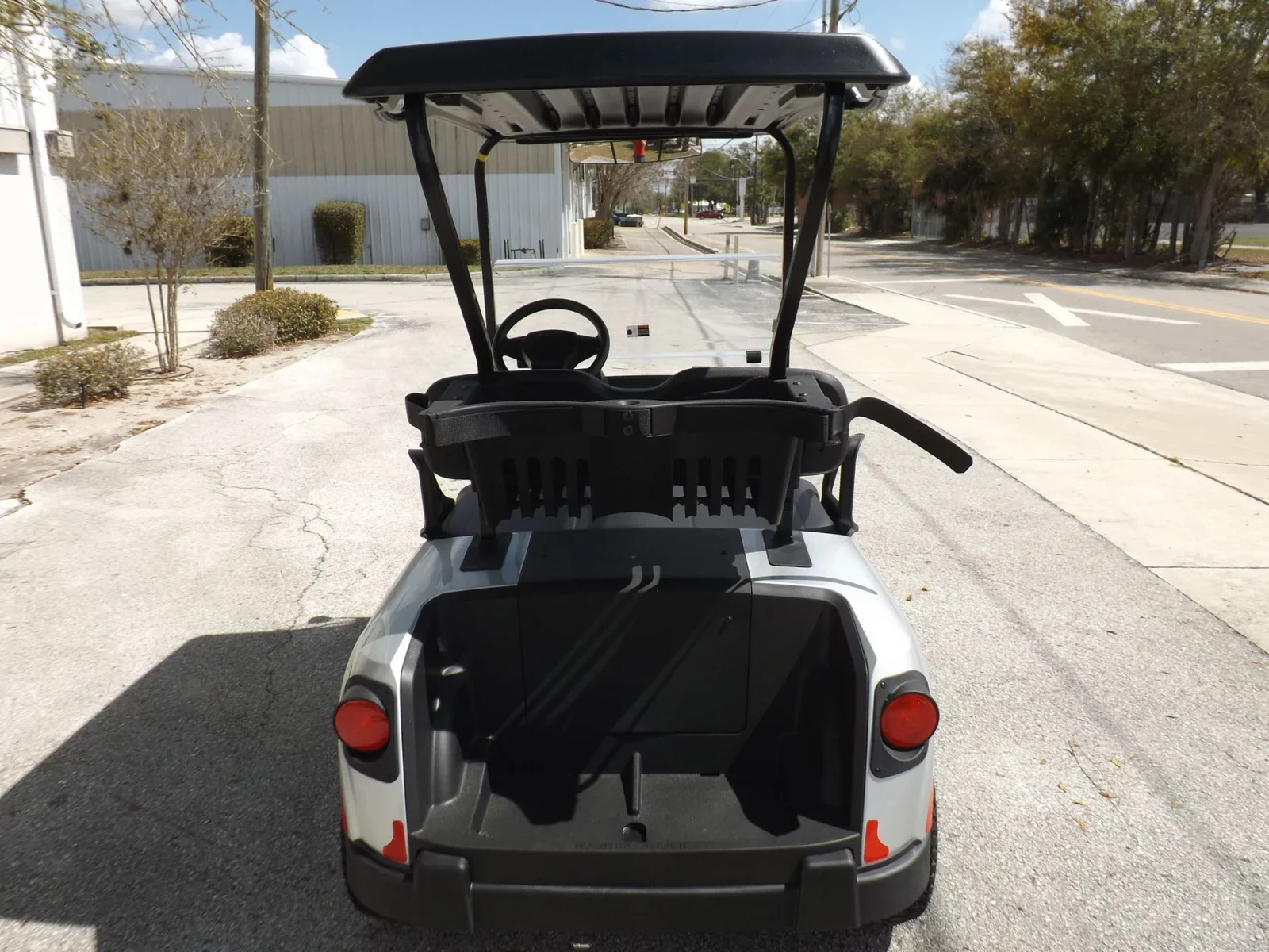 2026 E-Z-GO RXV 2 Valor S EX1 Sport Electric Golf Cart | 2-Passenger Platinum Neighborhood & Course LSV with Elite AC Power - Image 4