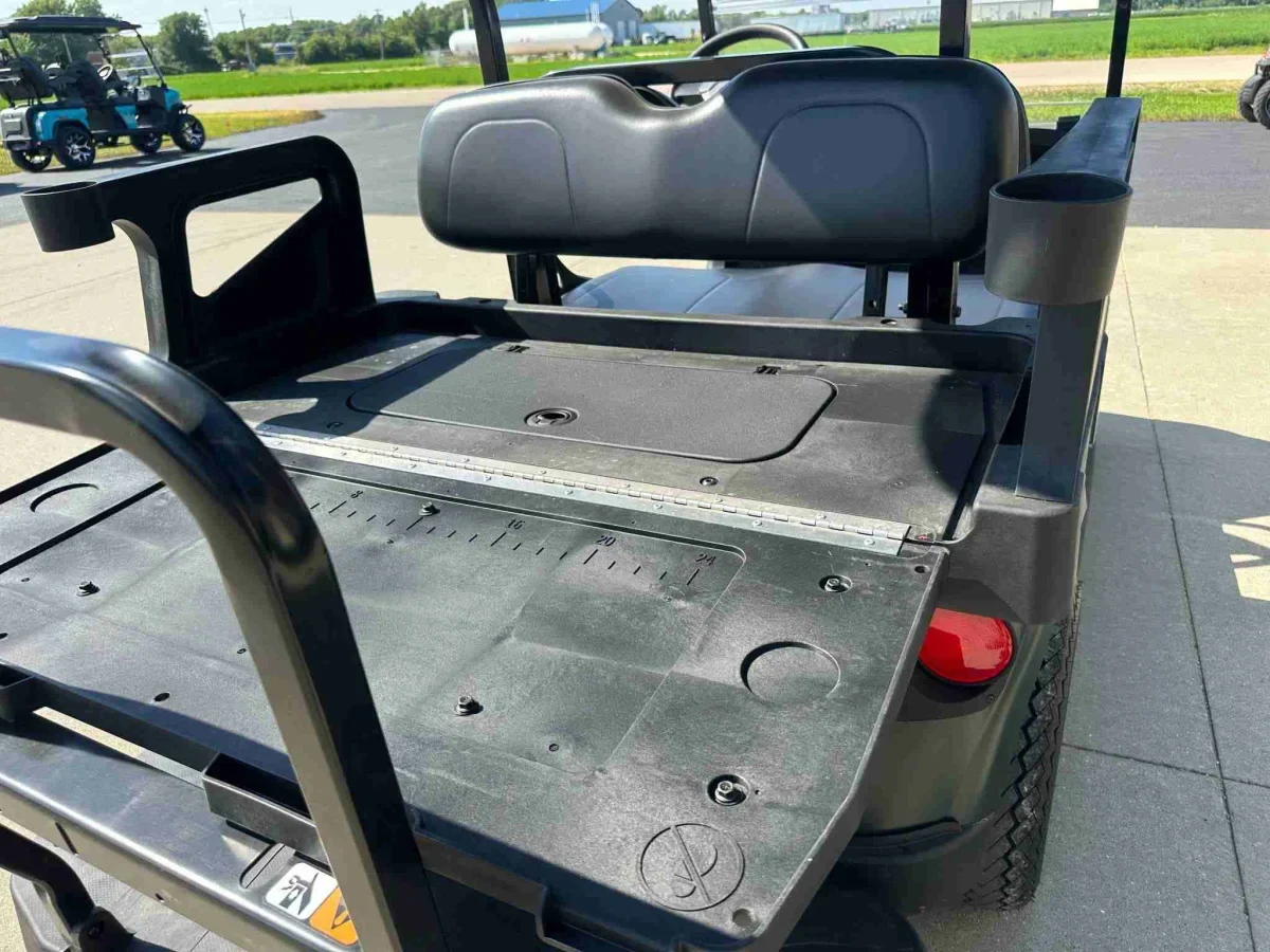 2027 E-Z-GO RXV Valor S+ Gas Golf Cart | 4-Passenger Fleet & Neighborhood Utility Vehicle with Elite Fuel Efficiency & Rear Flip Seat - Image 12
