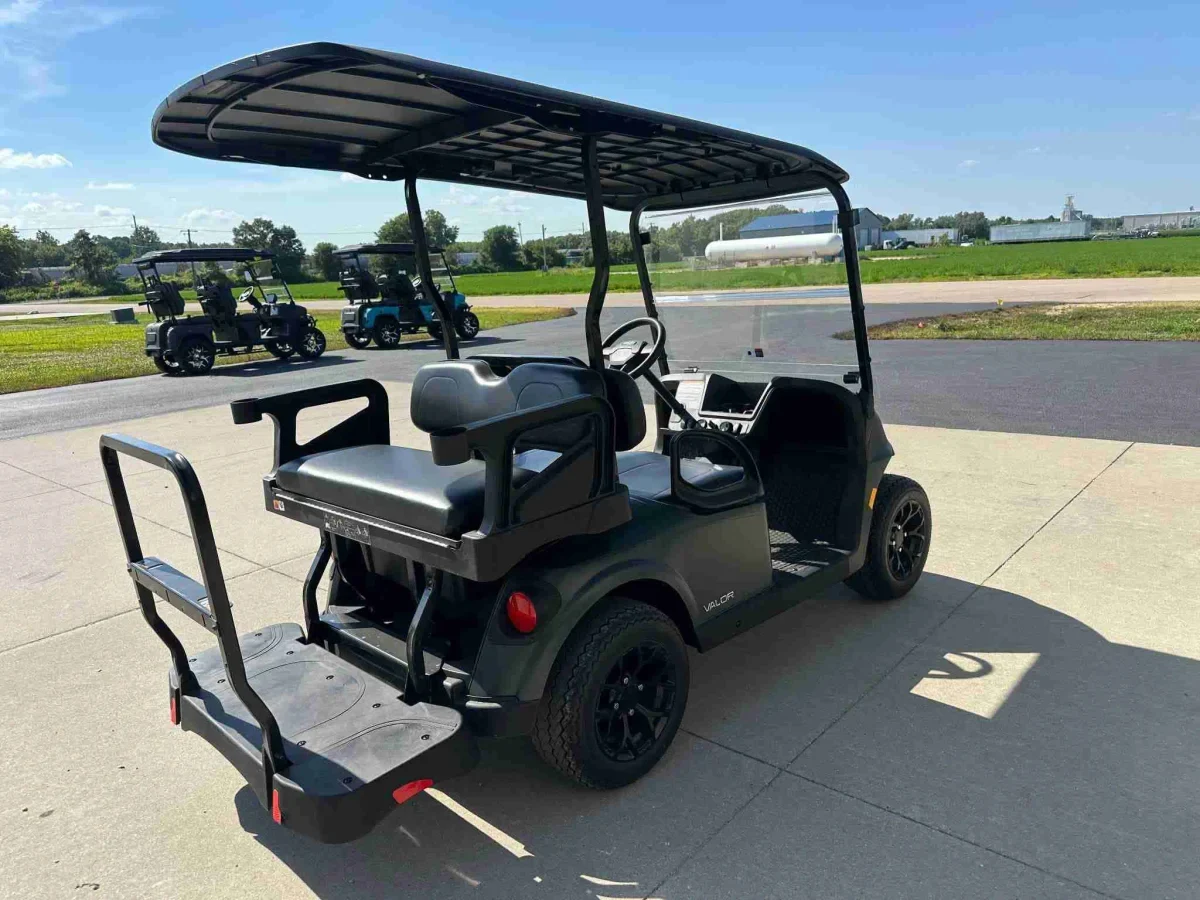 2027 E-Z-GO RXV Valor S+ Gas Golf Cart | 4-Passenger Fleet & Neighborhood Utility Vehicle with Elite Fuel Efficiency & Rear Flip Seat - Image 7
